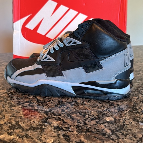 Nike air trainer SC high raiders 2012 sneakers EUC 10.5 - Picture 5 of 16